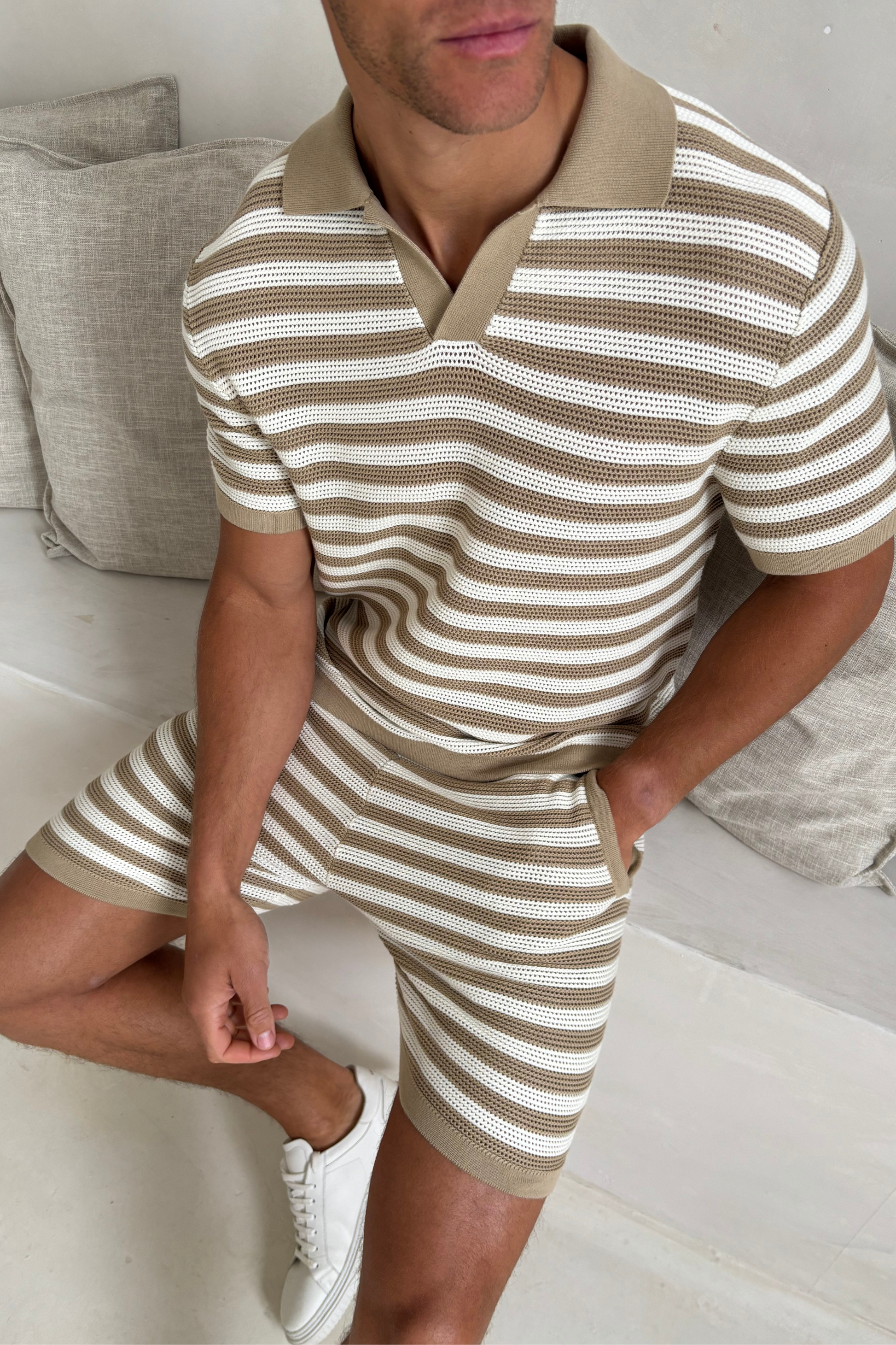 Mens Striped Knit Polo Shirt in Ecru Beige – Soft Cotton Casual Wear with Open Collar 0